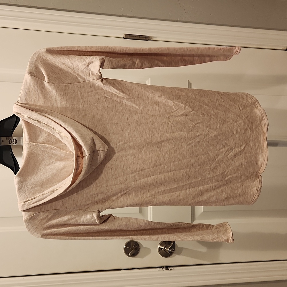 NWOT- Go Couture Soft Hooded Top - Picture 4 of 4